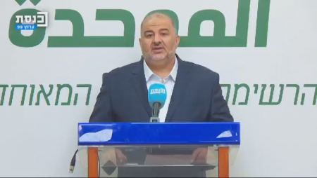 بعد عودته من الإمارات : على إسرائيل أن تدفع نحو سلام شامل | فيديو